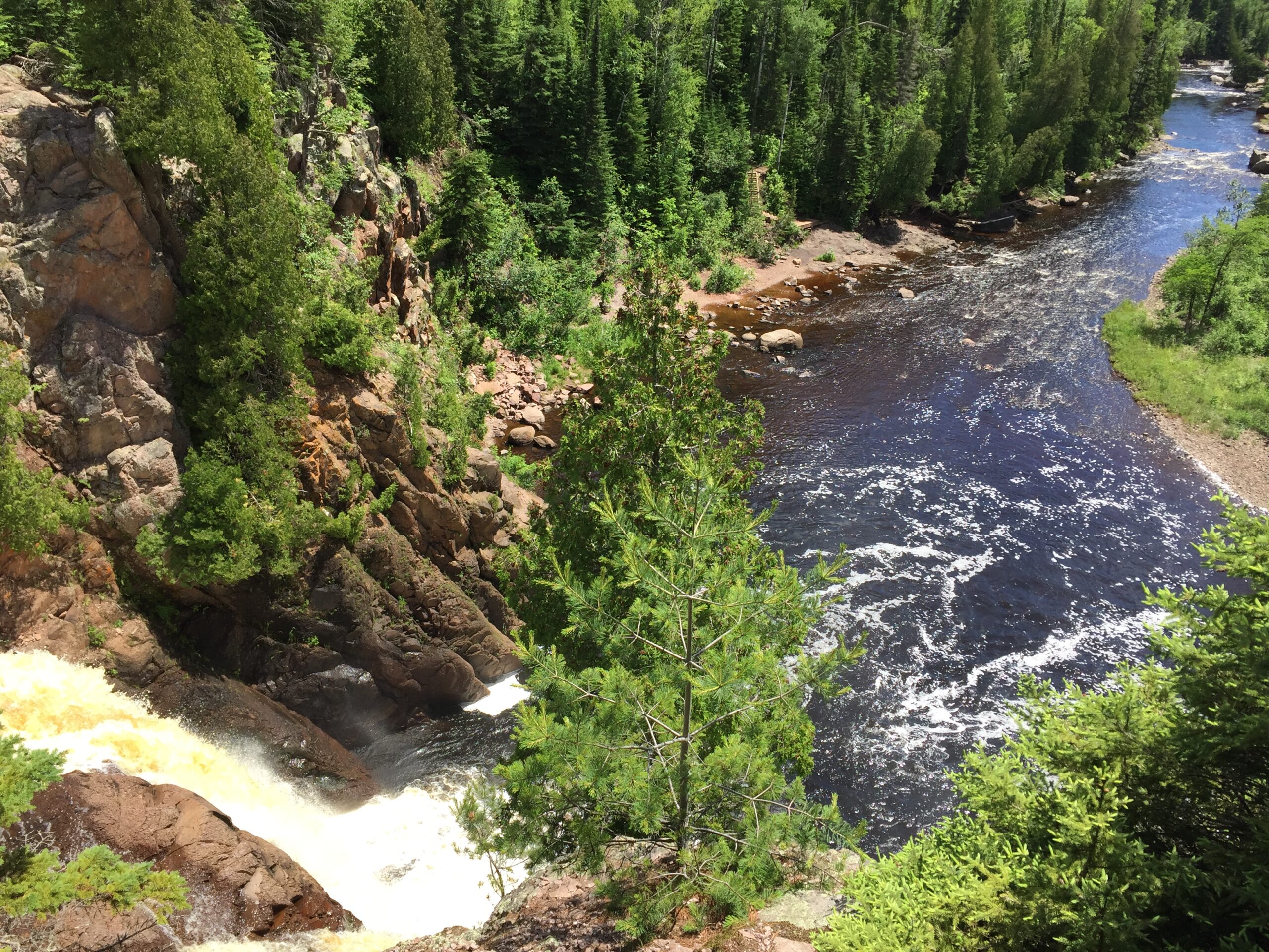 You are currently viewing Hiking Minnesota: Palisade Head & High Falls in Tettagouche State Park