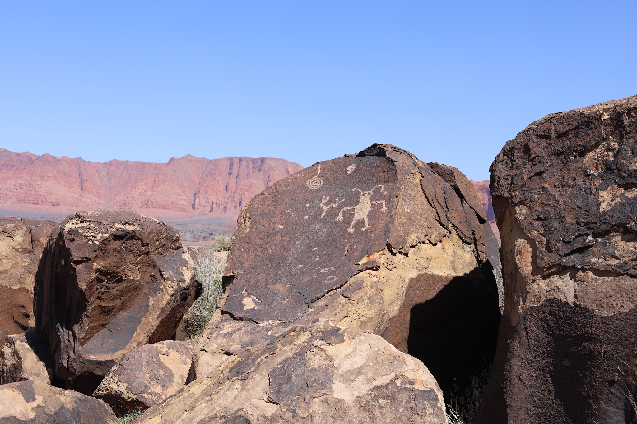 You are currently viewing Hiking St George, Utah: Anasazi Petroglyphs Hike