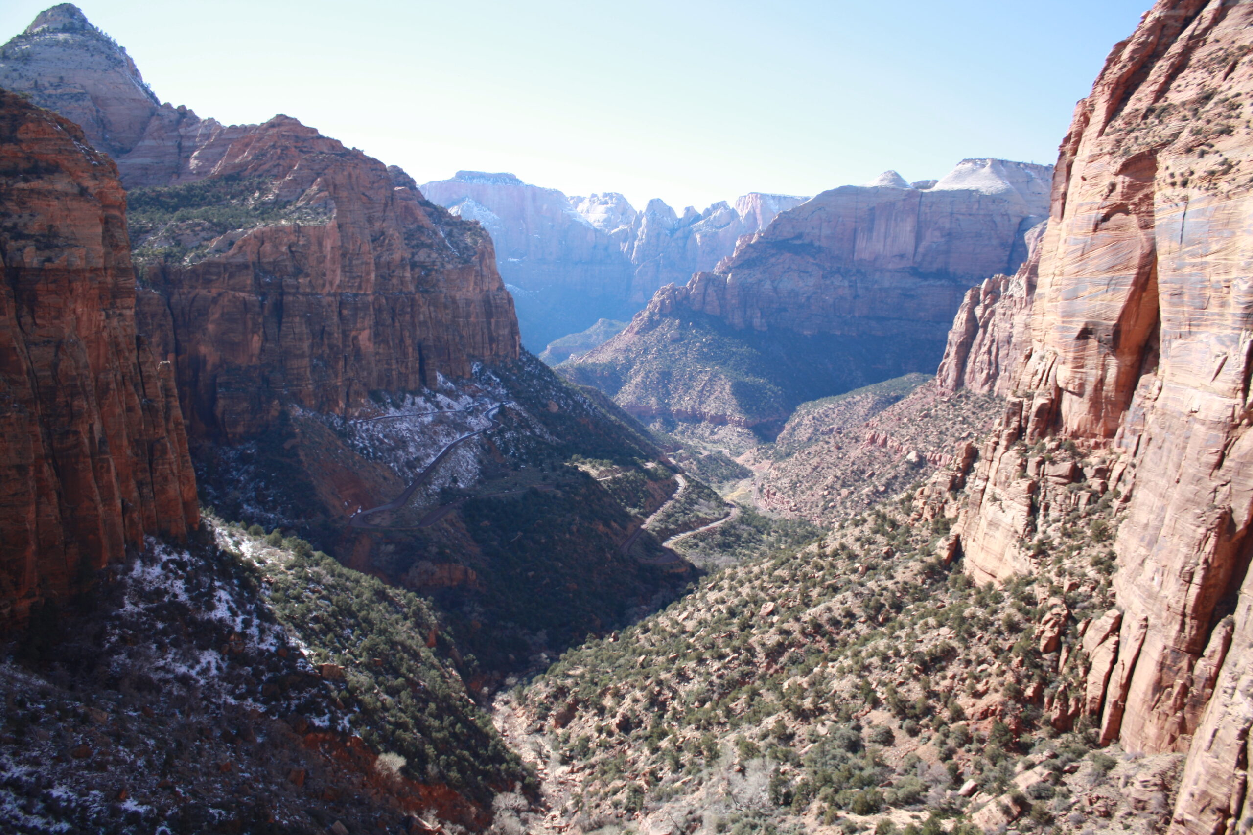 You are currently viewing Canyon Overlook Trail & Grand Arch, Zion National Park, Utah