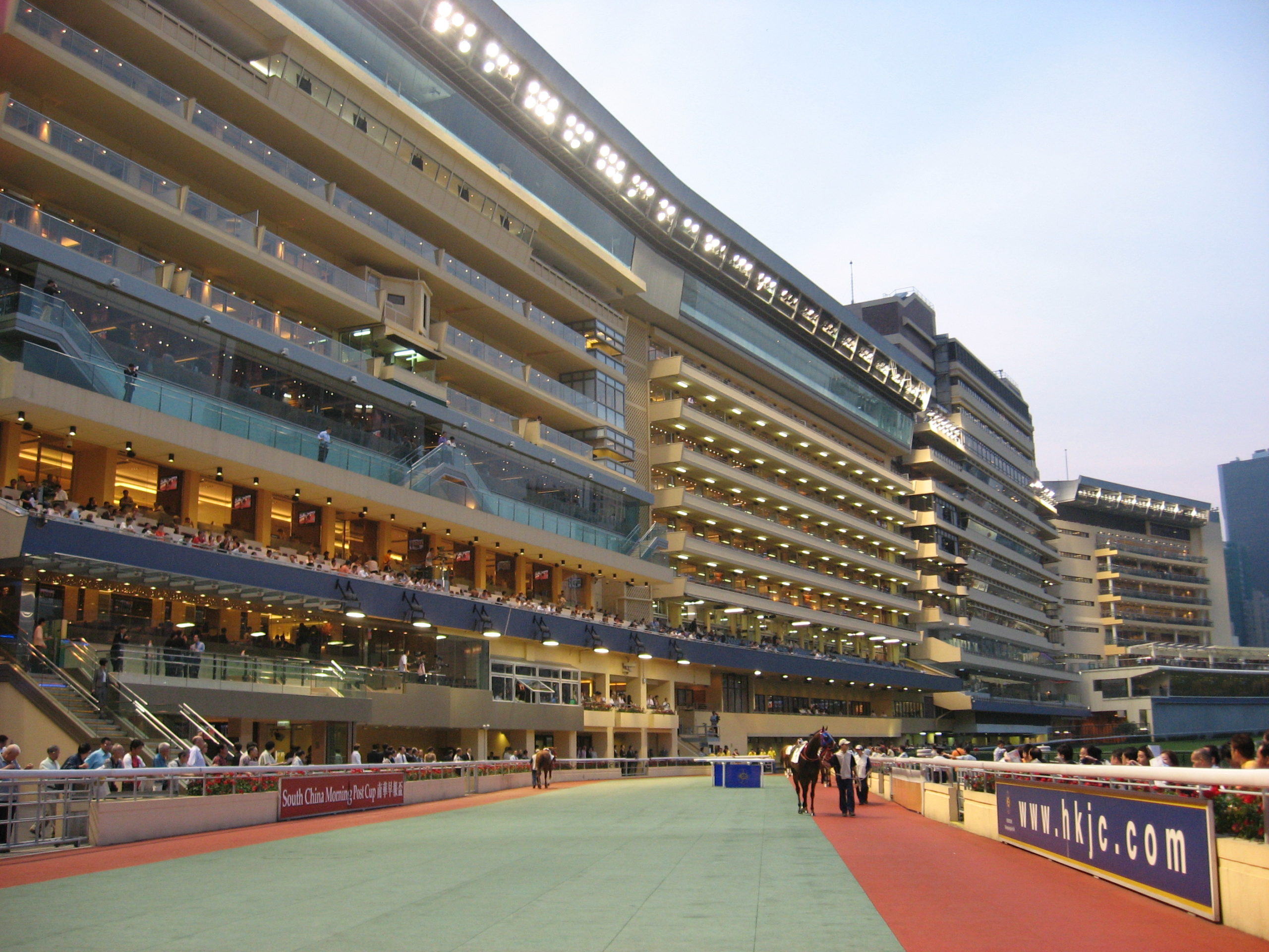 You are currently viewing Hong Kong Jockey Club: Race Night