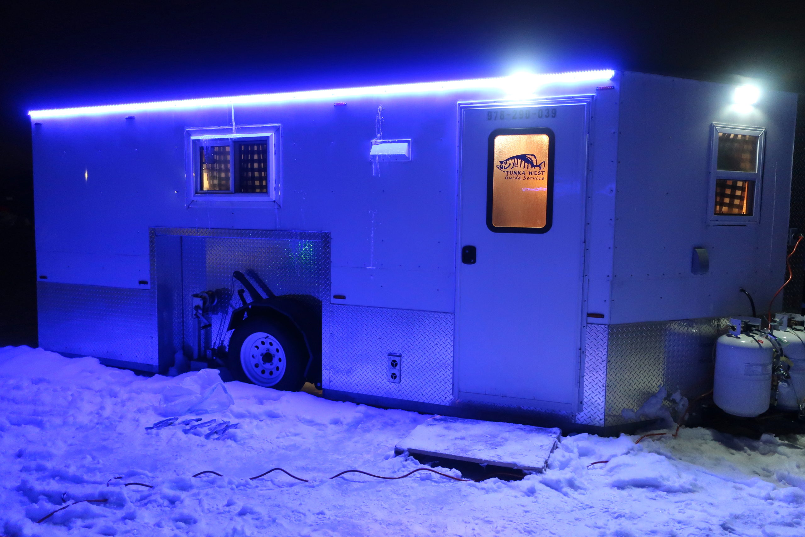 You are currently viewing Ice Fishing on Lake Minnetonka, Minnesota