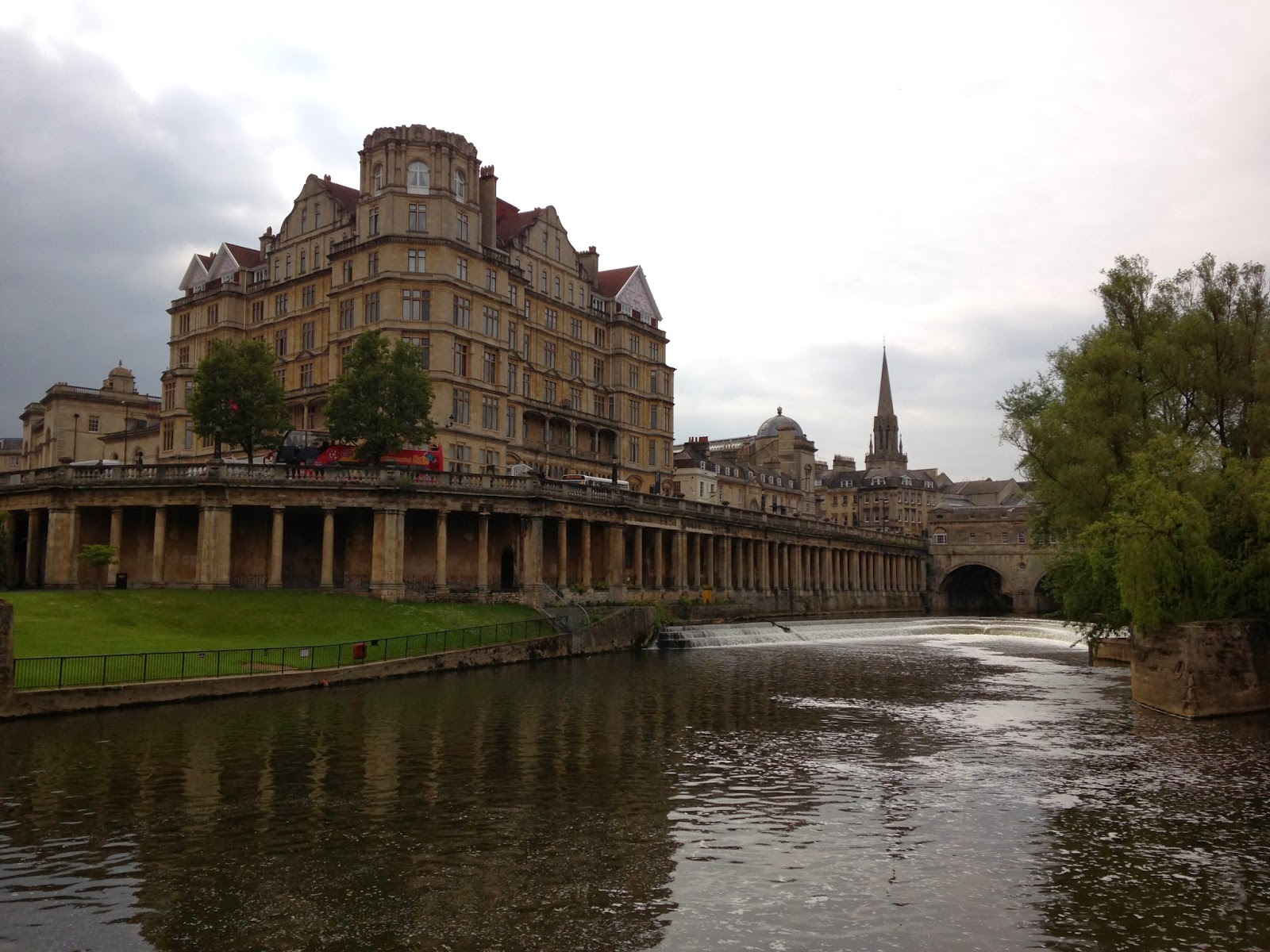 You are currently viewing Bath Museum, Garden & Bridge