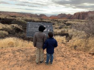 Read more about the article Hiking St. George, Utah: Lava Tubes