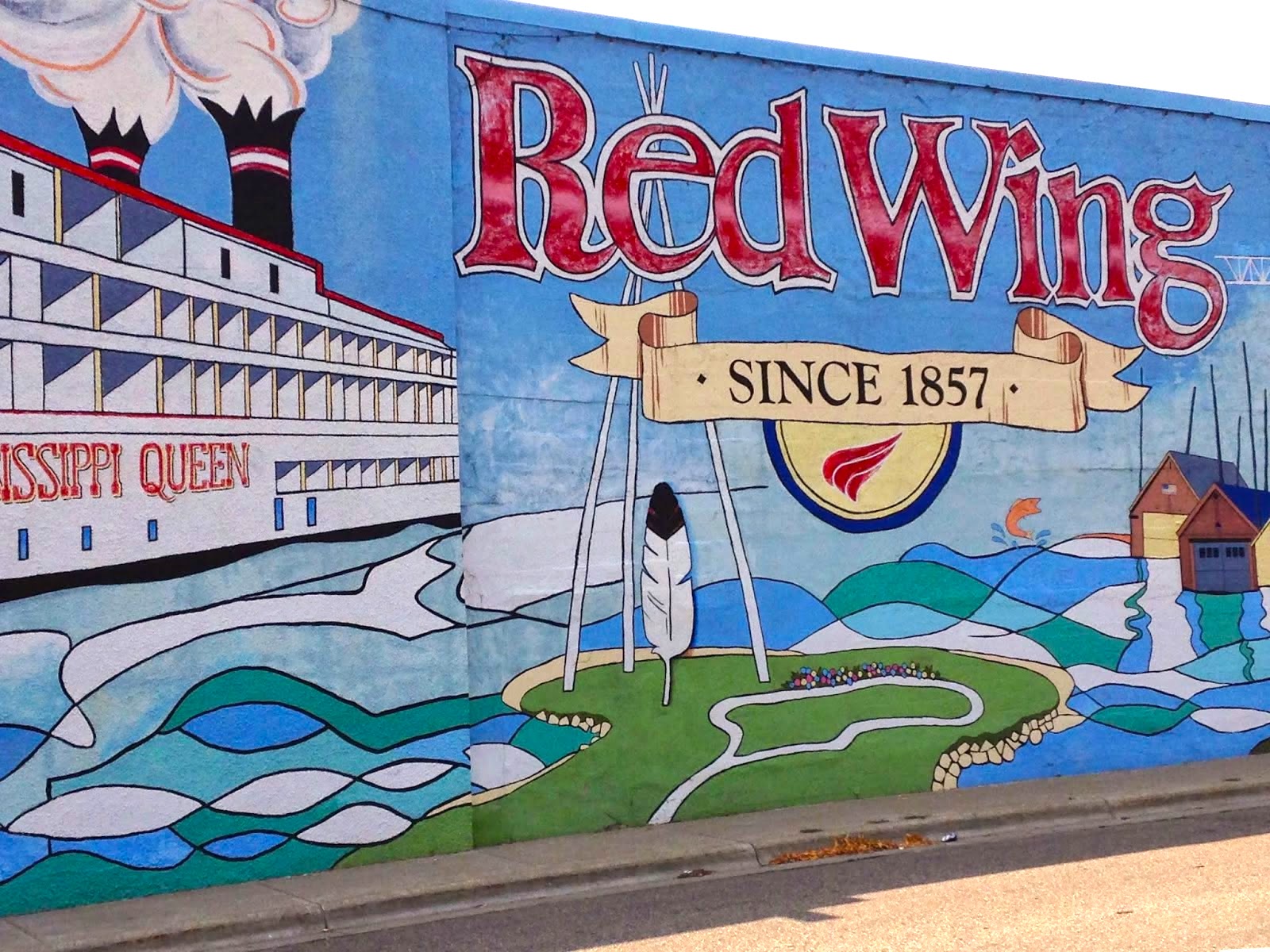 Read more about the article Hiking Barn Bluff in Red Wing, Minnesota