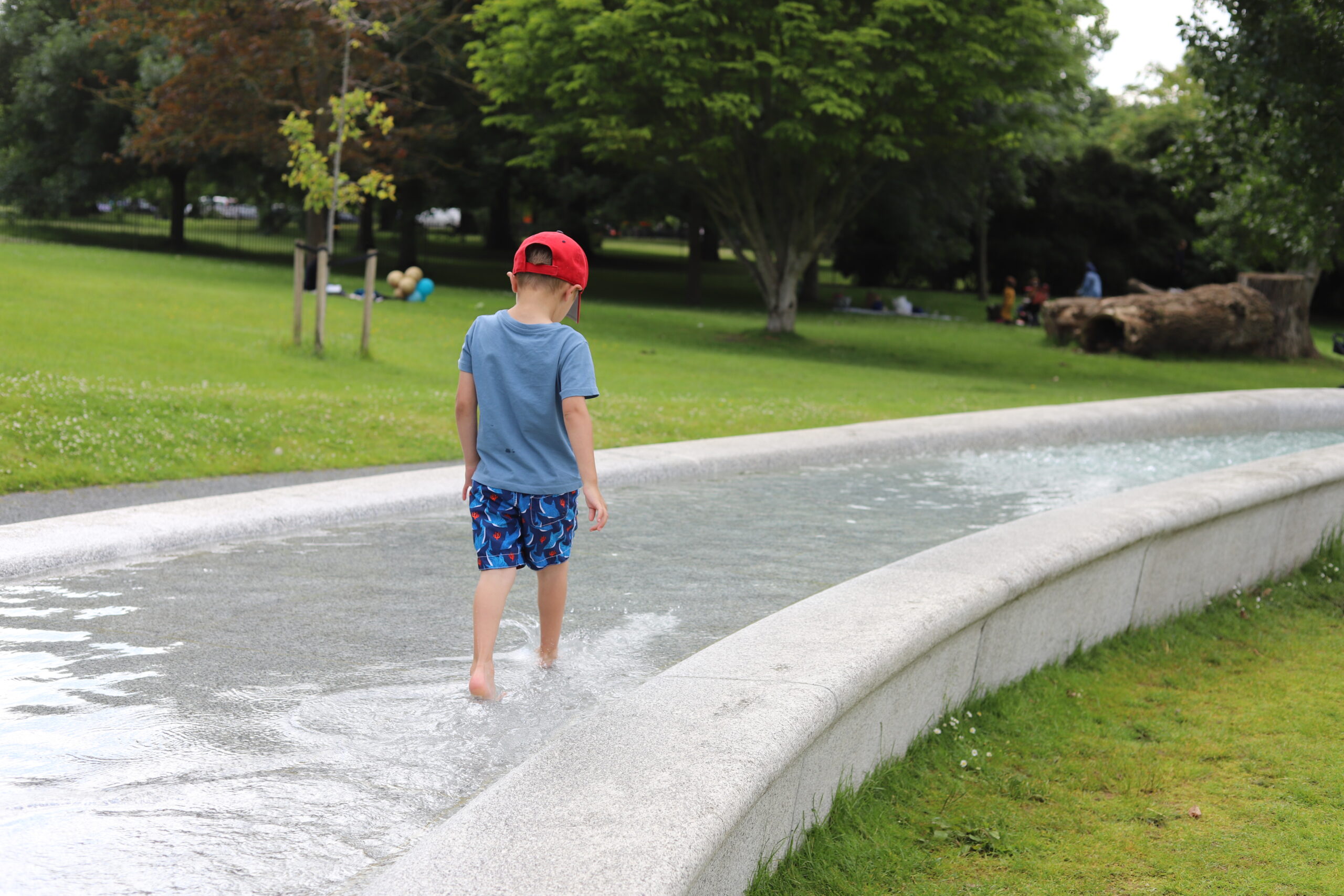 You are currently viewing Summer in England: Trafalgar Square, Chinatown & Princess Diana Memorial Fountain in London