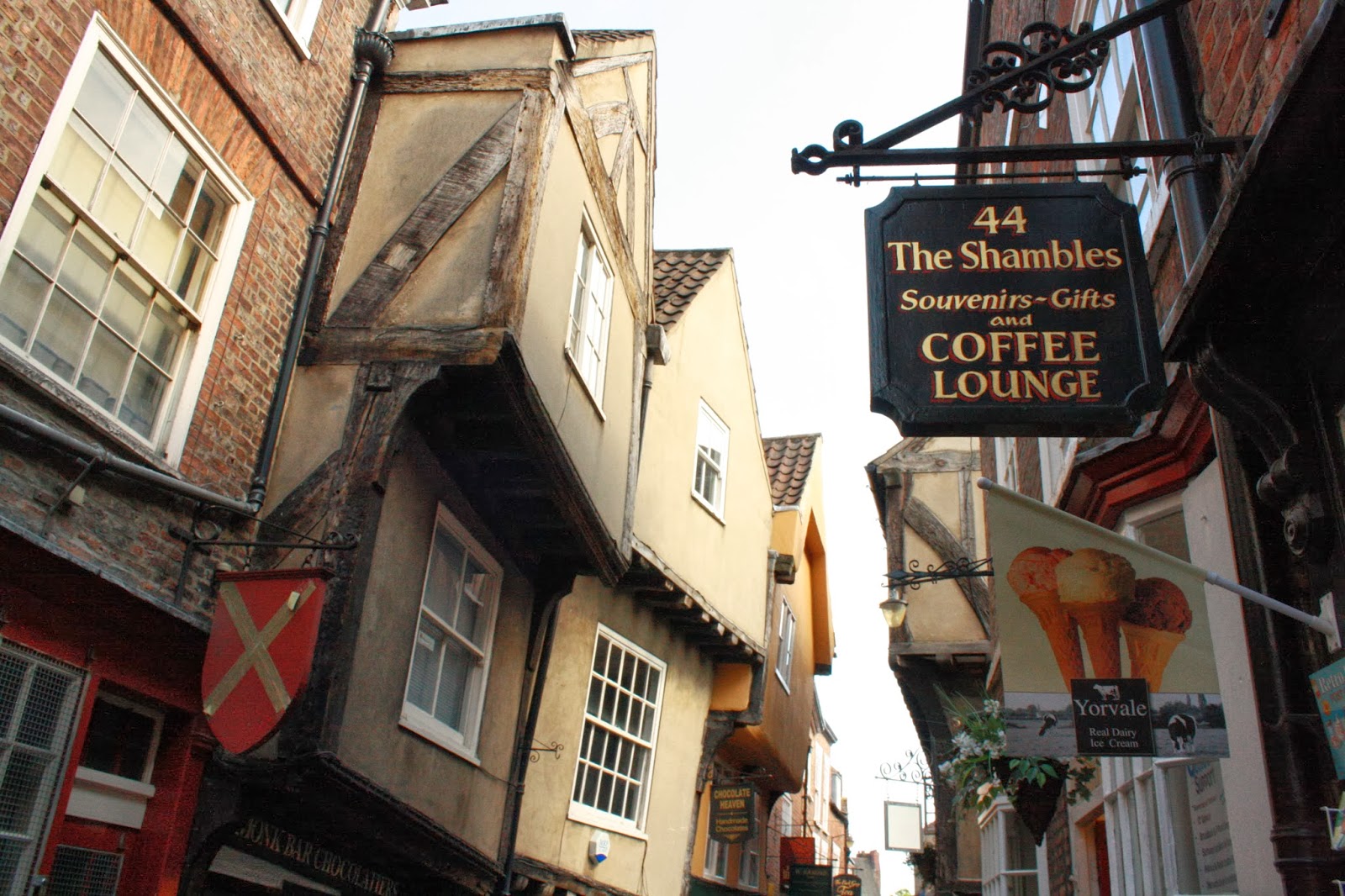 Read more about the article York, England: Castle Museum, Walking Tours & Evensong