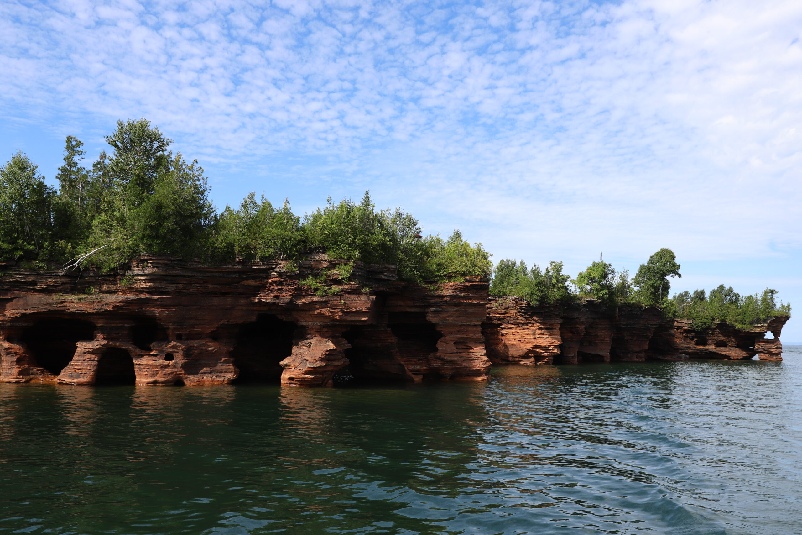 Read more about the article Apostle Islands Cruise from Bayfield, Wisconsin