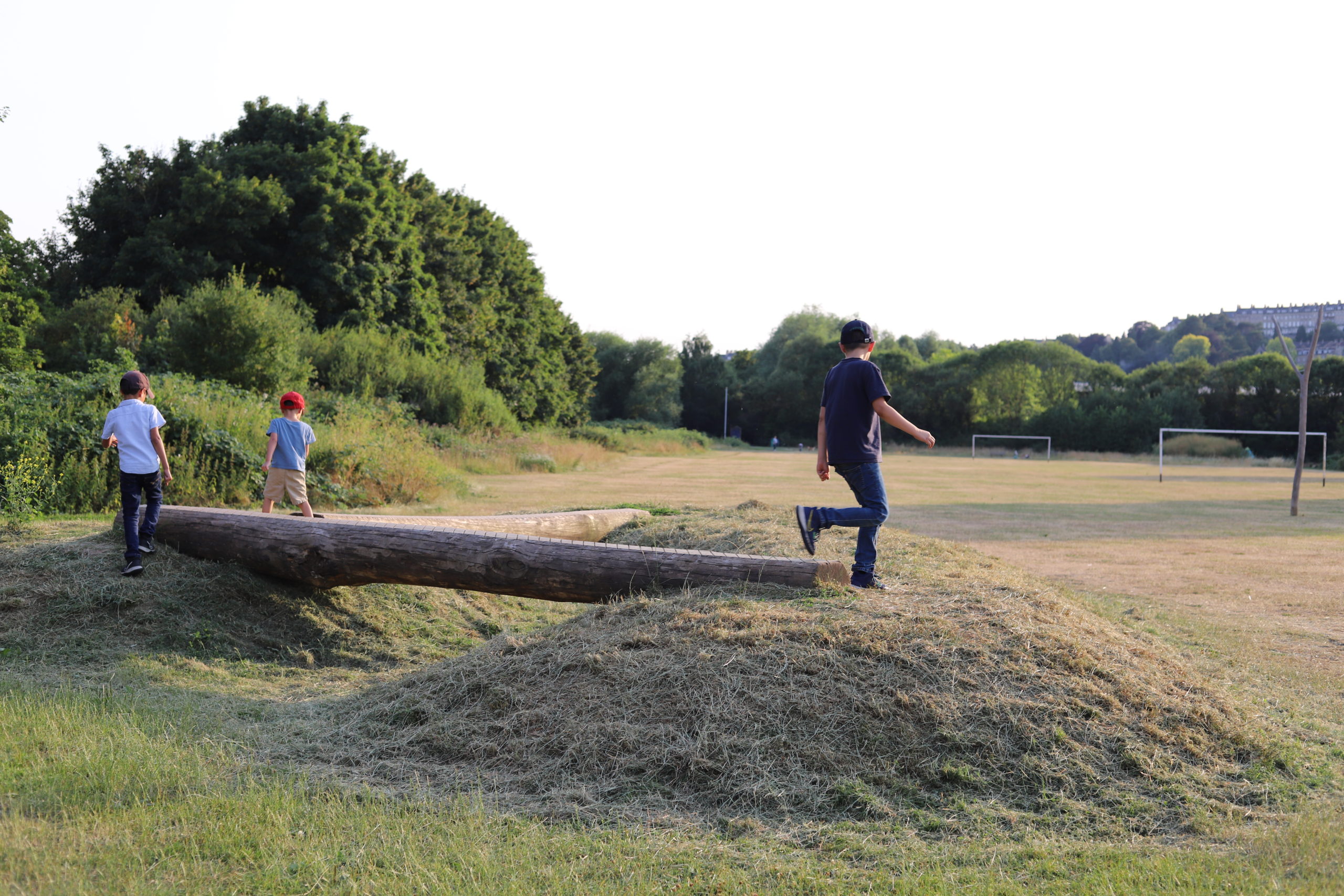 You are currently viewing Summer in England: Kensington Meadows, Bath