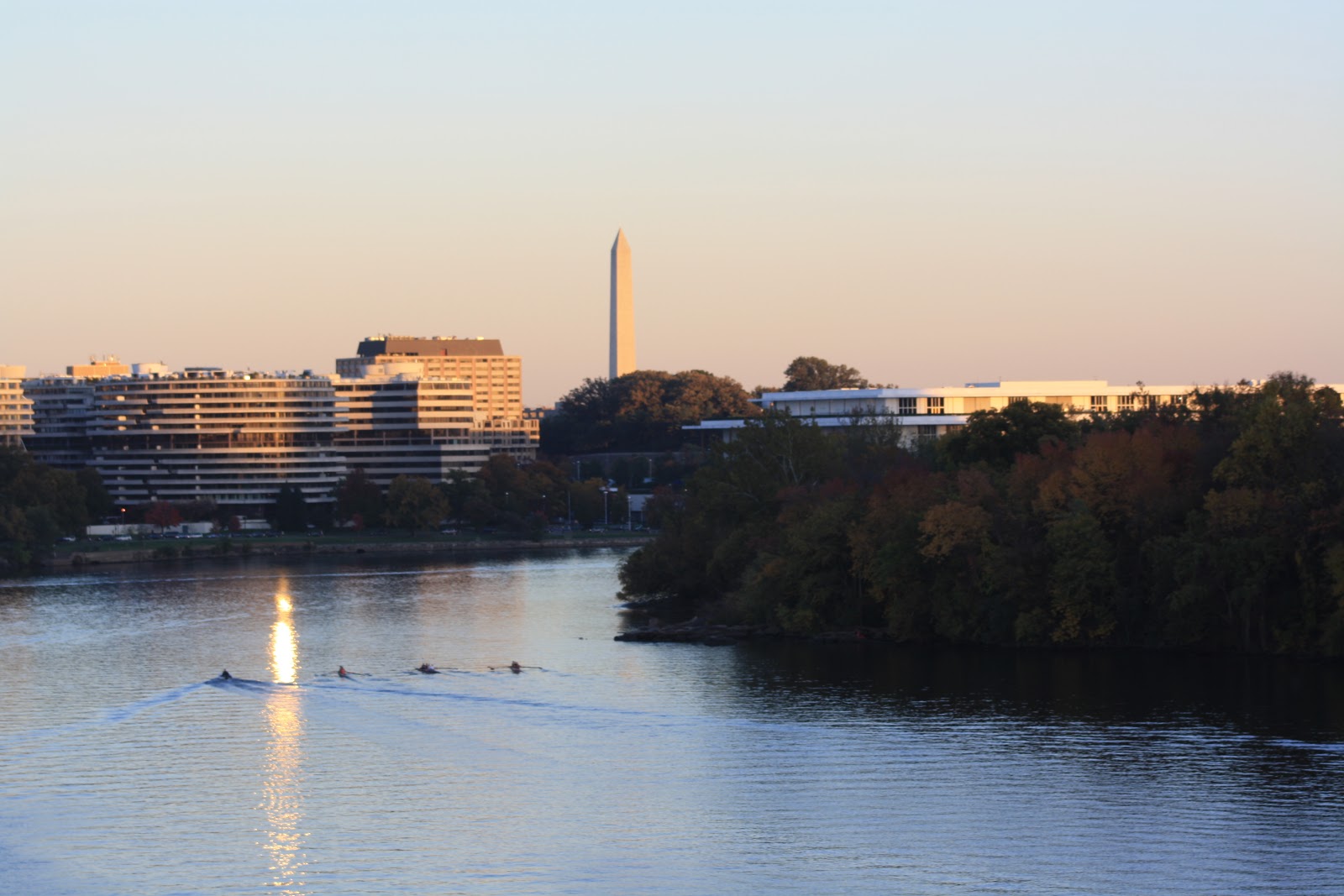 You are currently viewing Evening on the Potomac