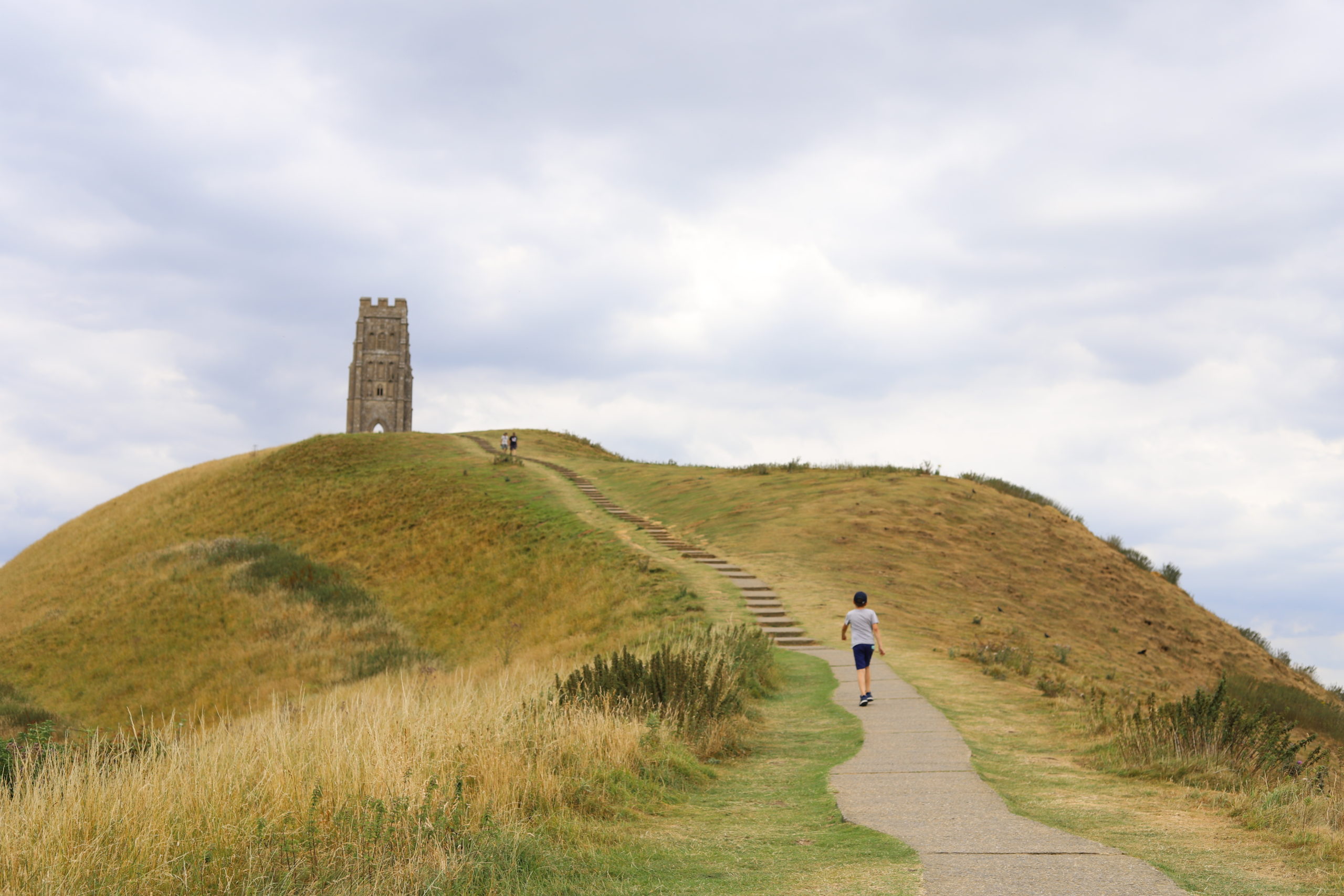 You are currently viewing Summer in England: Glastonbury Tor, Stonehenge & Salisbury