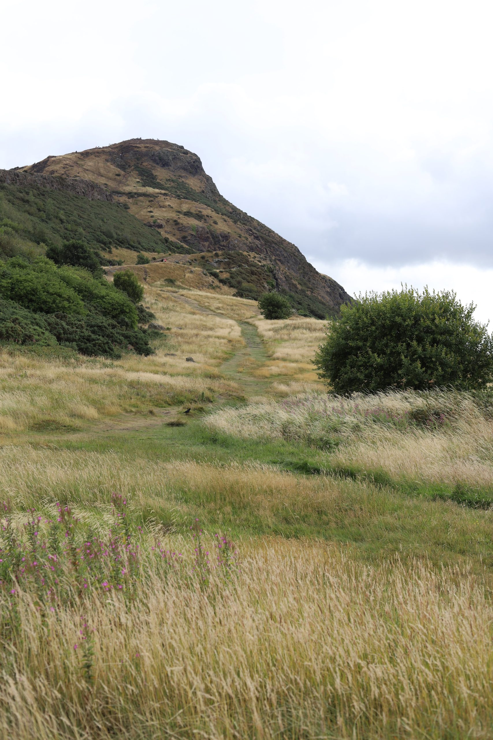 You are currently viewing Scotland with Kids: Hiking Arthur’s Seat in Edinburgh